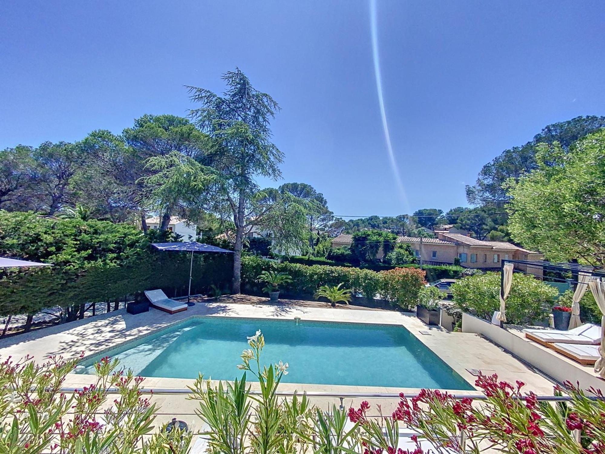 "Les Alizes" Cote Jardin Proche Bord De Mer Saint-Raphaël Exteriér fotografie